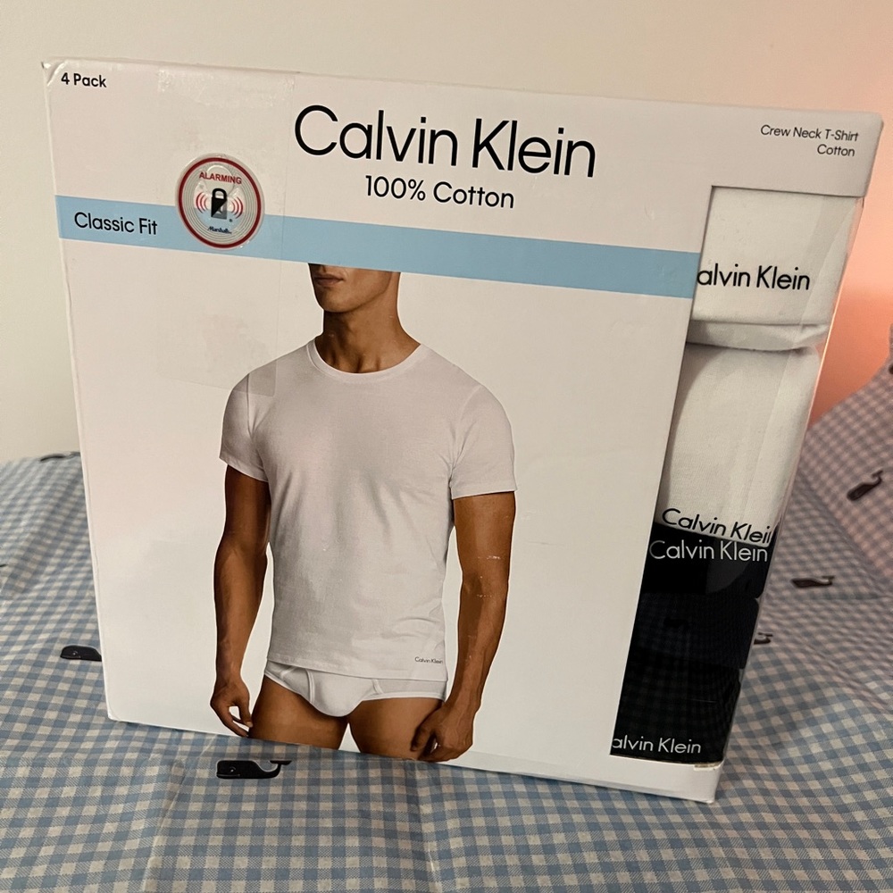 Calvin Klein crew neck men T-shirt 4 pack size M